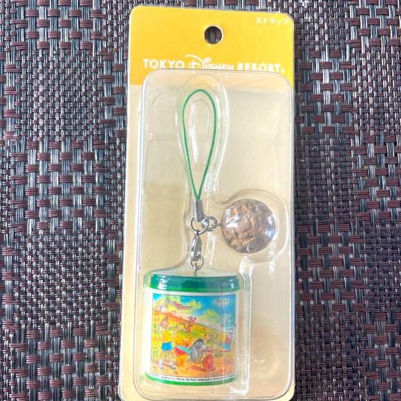 Tokyo Disney Resort Winnie the Pooh Minature Cookie Tin Strap - Picture 1 of 2